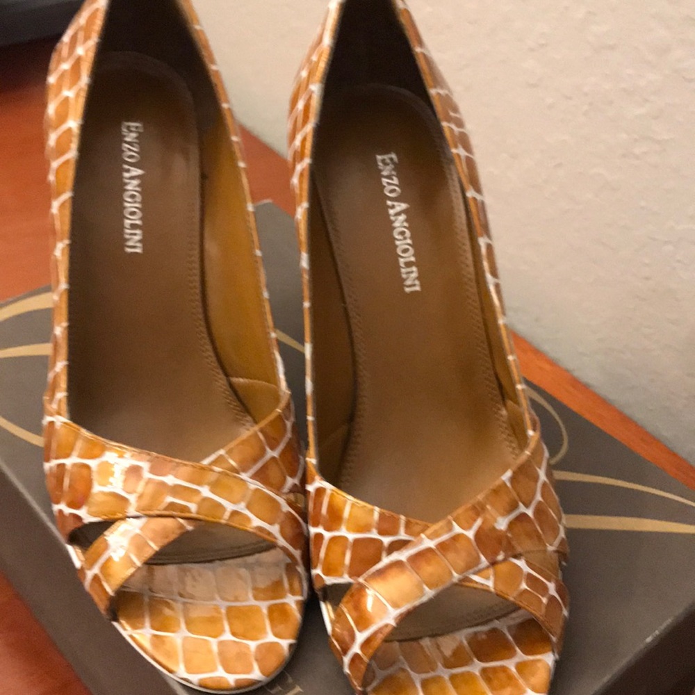 Open toe pumps - Picture 2 of 4